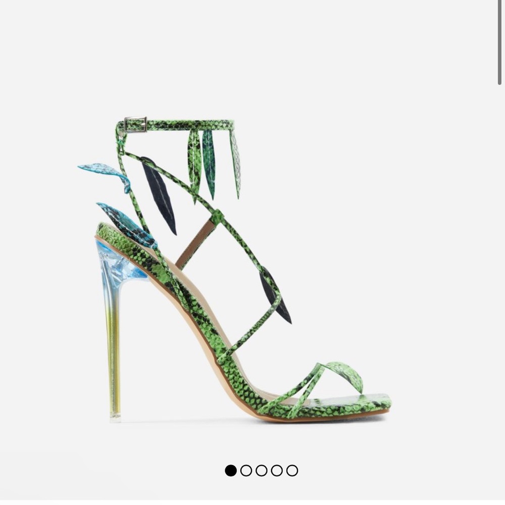 EGO Official Whisper Leaf Detail Square Toe Heel